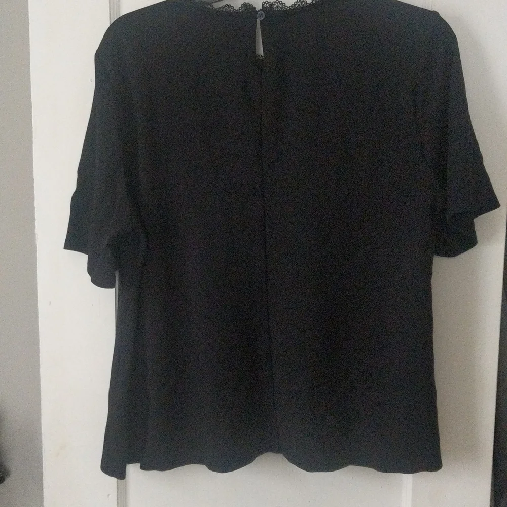 Women's Flowy Petite Shirt - The Limited - Picture 4 of 7